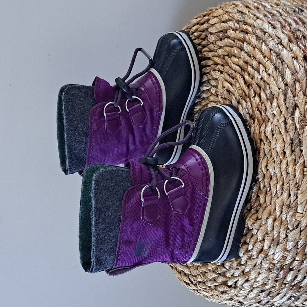 Sorel Youth Pac Purple Nylon Waterproof/Insulated Winter/Snow Boots Size 10